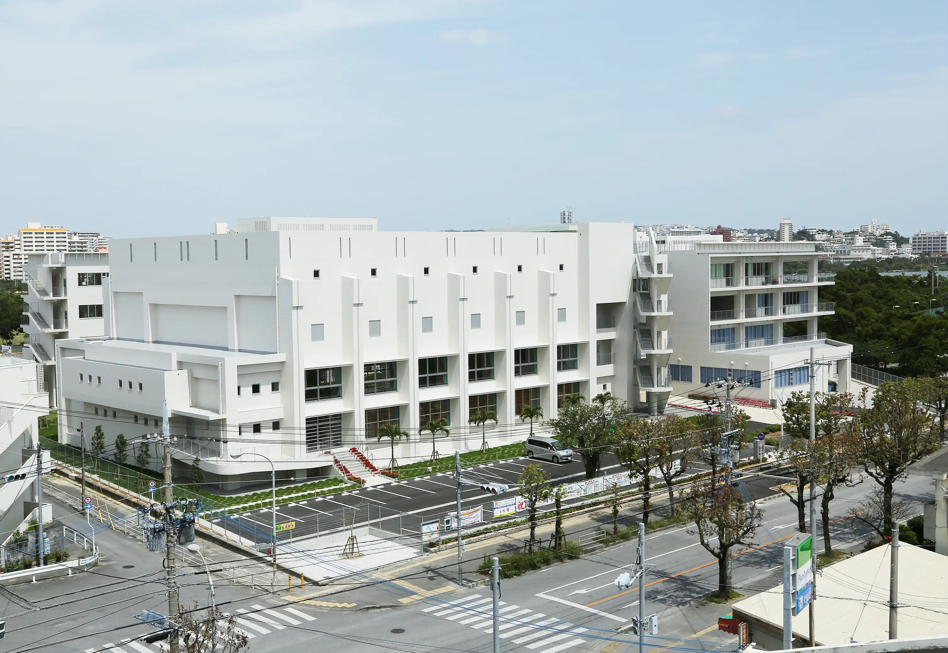 那覇市立鏡原中学校屋内運動場及び武道場